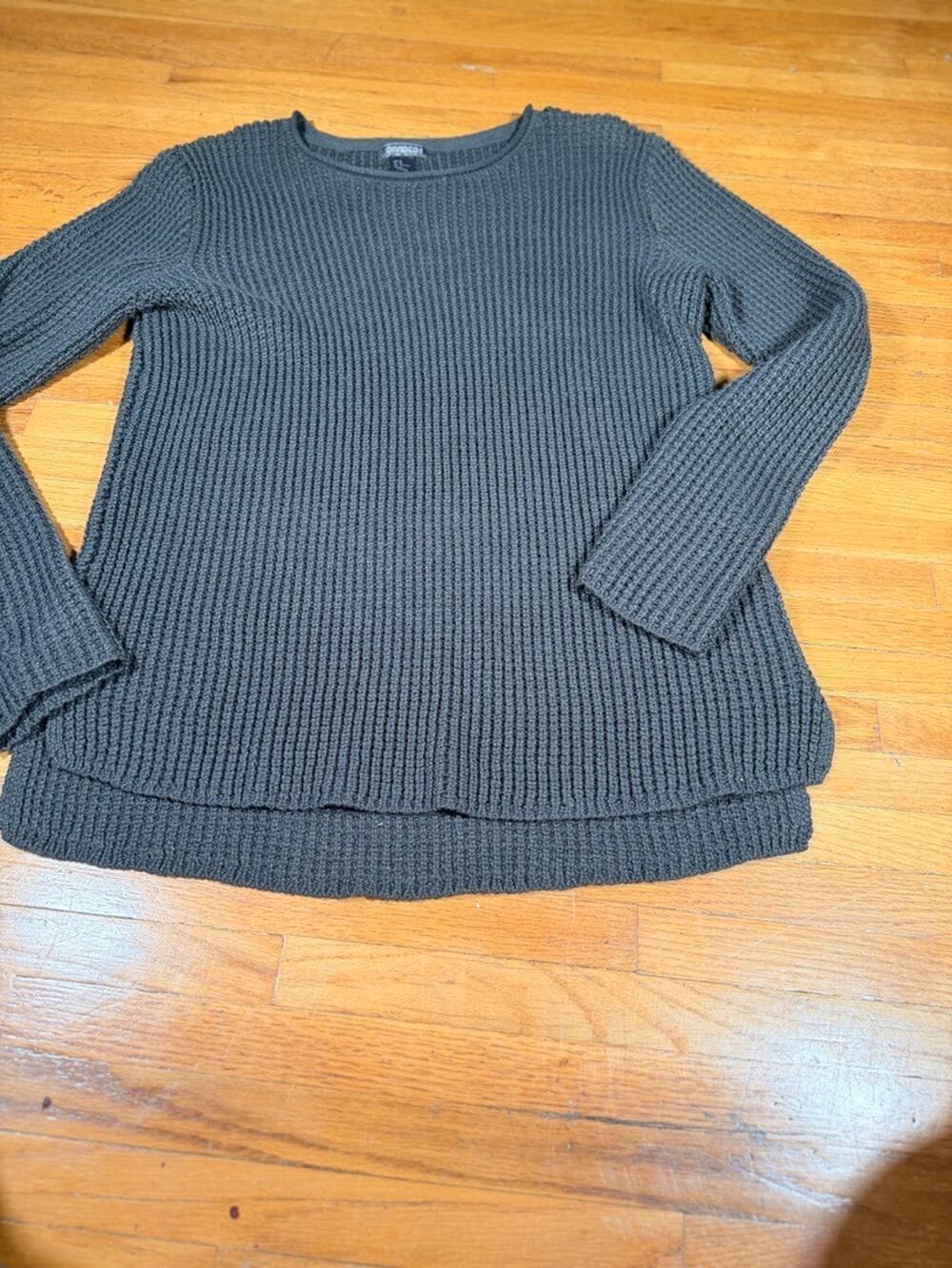 H&M Divided Women’s Medium Dark Gray Chunky Waffle Knit Pullover Sweater